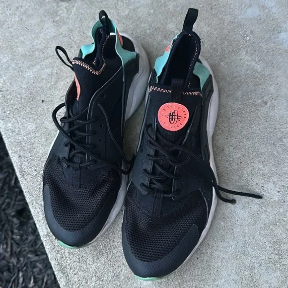 Nike Air Tennis shoes size: 7Y - Picture 2 of 5